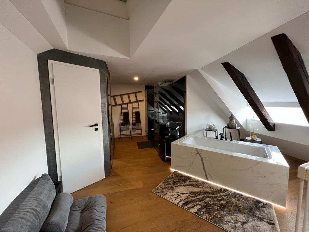 Unique Oldtown / Loft Apartment *
